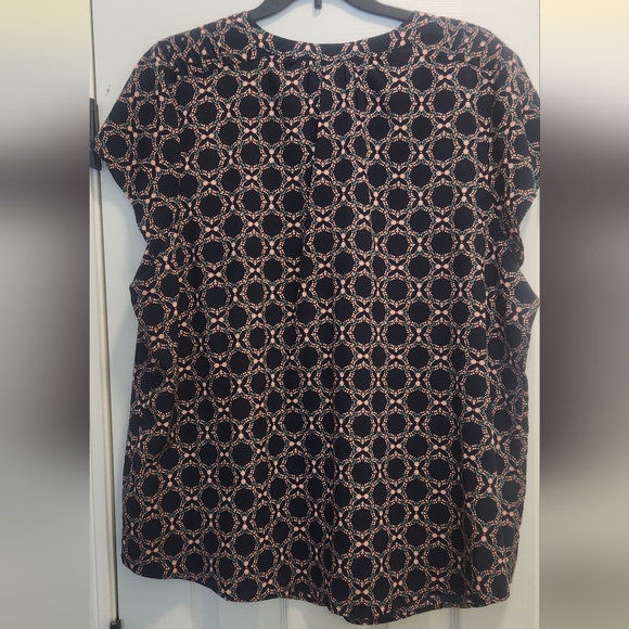 Top - Picture 3 of 4